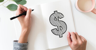 Set Smart New Year’s Resolutions and Save Money