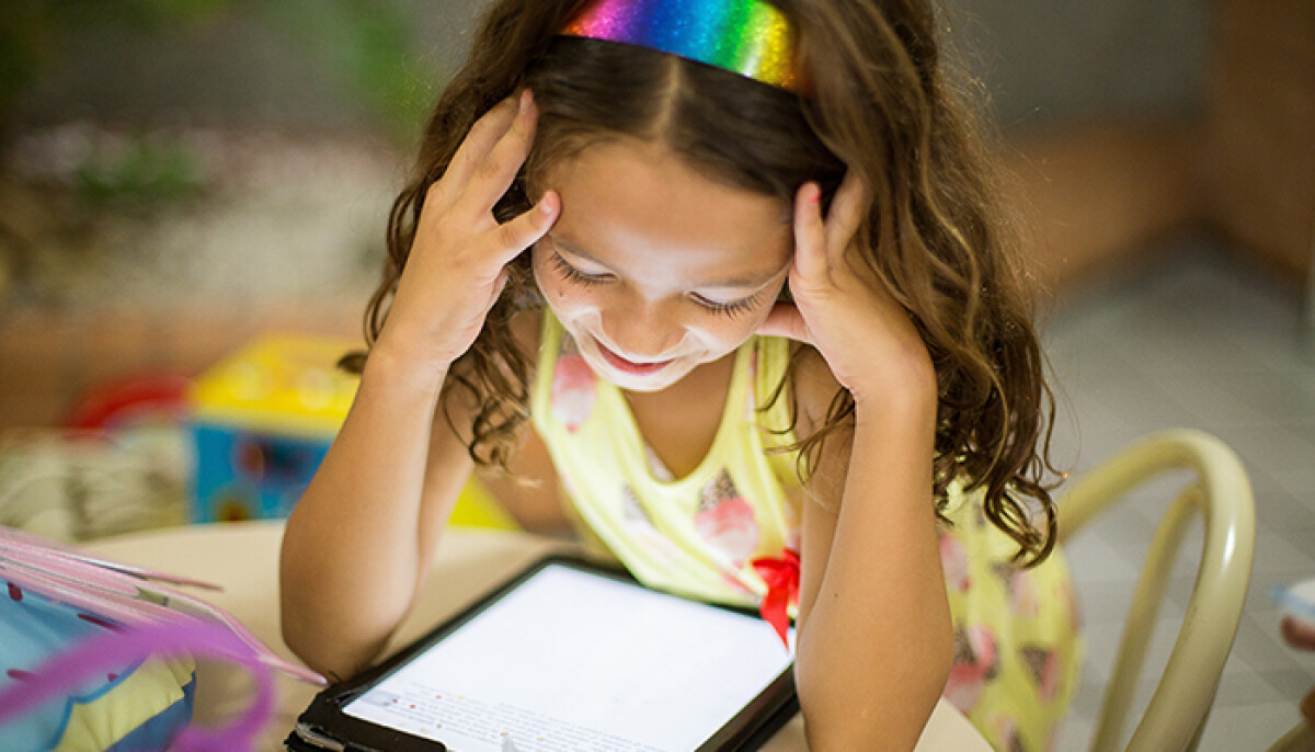 Screen or Scream: The Challenge of School Holidays